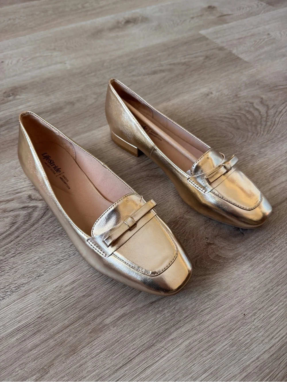 Life Stride Claudine Gold Bow Flats Heel Women’s 7.5 Metallic Preppy